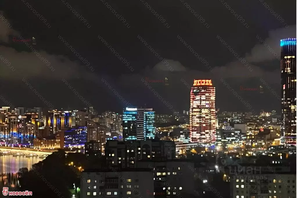 2-к кв. Свердловская область, Екатеринбург ул. Юмашева, 15 (83.5 м) - Фото 2