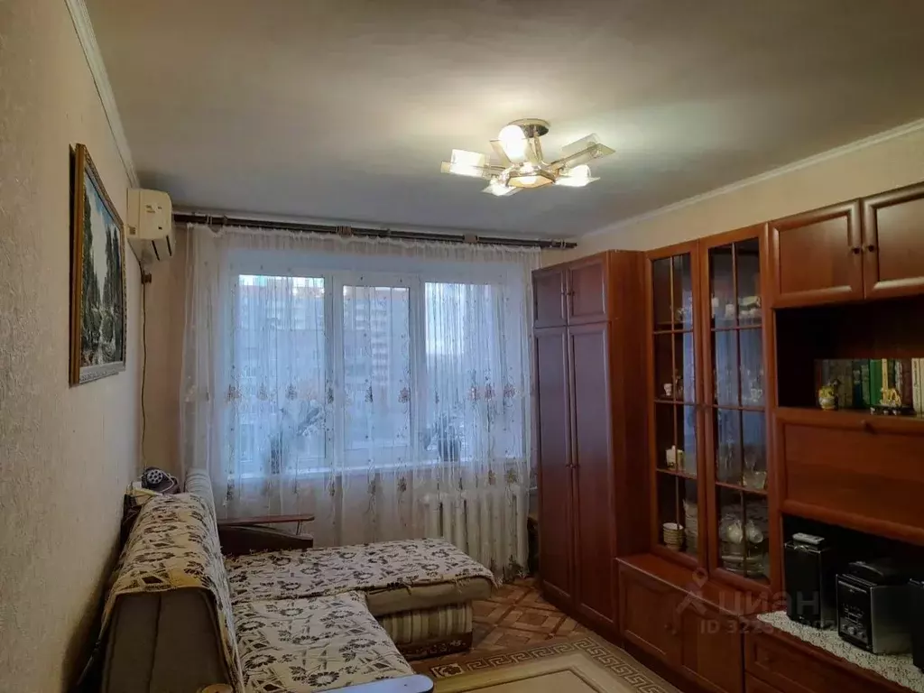 3-к кв. Оренбургская область, Орск Новый город мкр, ул. Маршала ... - Фото 1