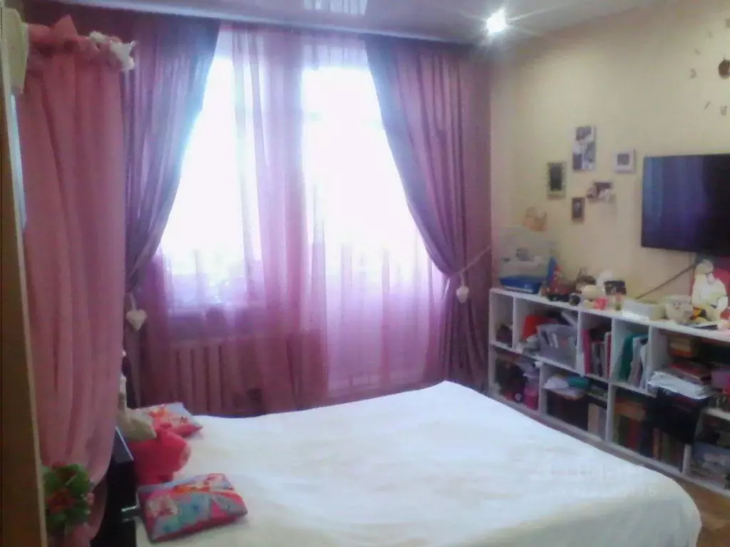 3-к кв. Волгоградская область, Волгоград ул. Таращанцев, 1 (80.0 м) - Фото 1