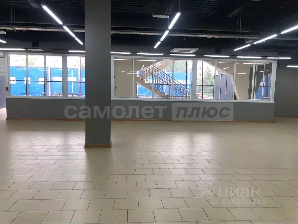 Торговая площадь в Московская область, Наро-Фоминск ш. Кубинское, 7А ... - Фото 1