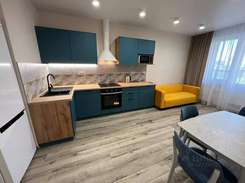 3-к кв. Татарстан, Казань ул. Вишневского, 61А (82.0 м) - Фото 2