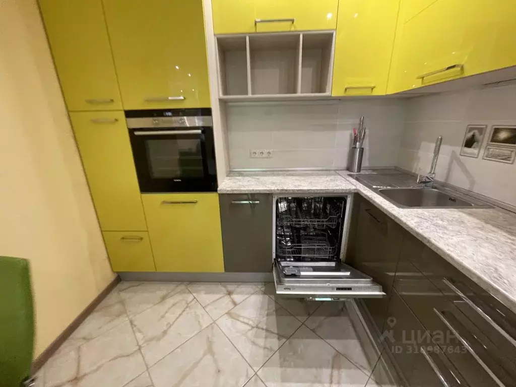 3-к кв. Самарская область, Самара Ново-Садовая ул., 138 (120.0 м) - Фото 1