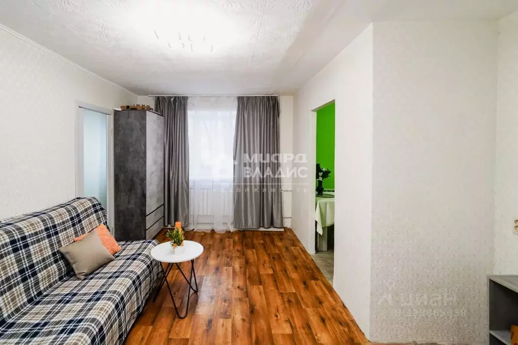 3-к кв. Омская область, Омск просп. Мира, 10б (40.7 м) - Фото 1