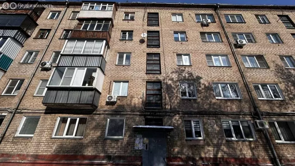 3-комнатная квартира: Челябинск, улица Бажова, 34 (55.3 м) - Фото 1
