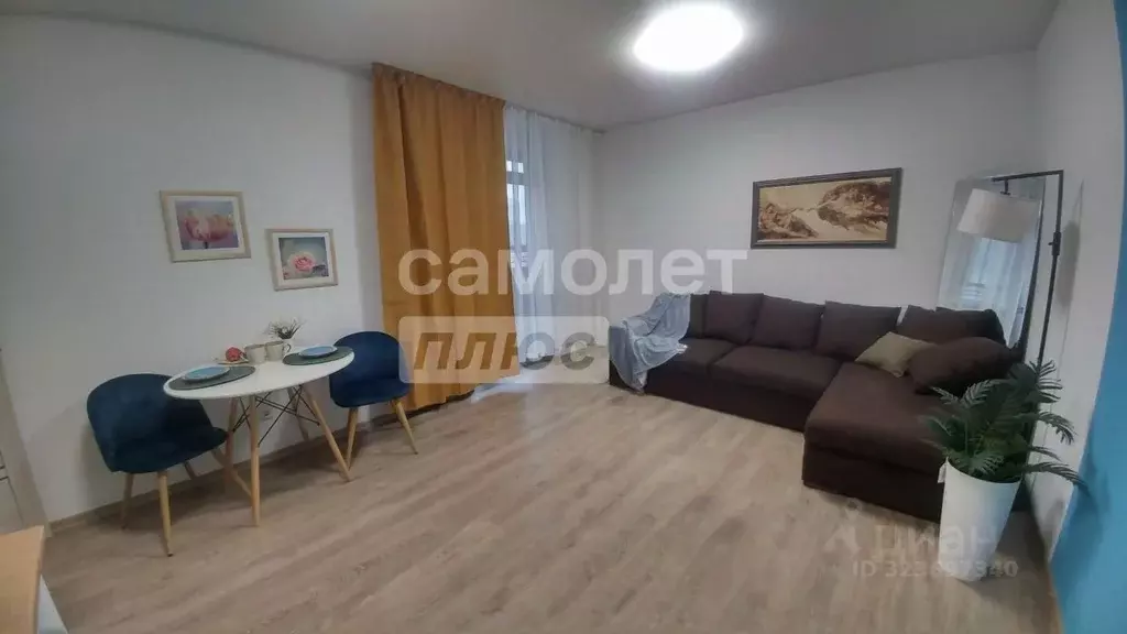 2-к кв. Свердловская область, Екатеринбург ул. Солнечная, 33А (48.0 м) - Фото 1