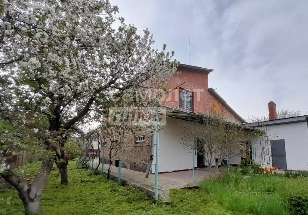 Коттедж в Краснодарский край, Абинск ул. Лузана (199 м) - Фото 1