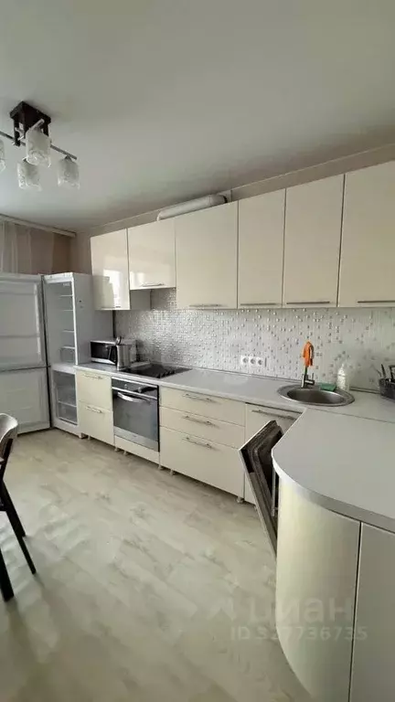 1-к кв. Тюменская область, Тюмень Амурская ул., 39 (36.1 м) - Фото 1