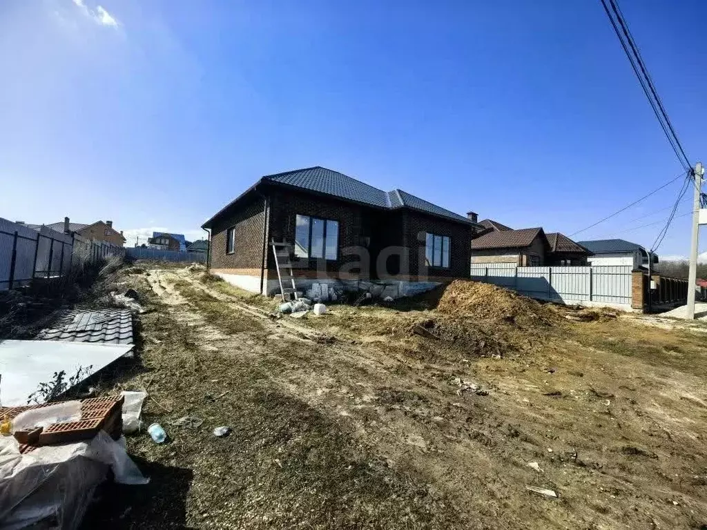 Дом в Липецкая область, Елец пер. Хмелинецкий, 7 (125 м) - Фото 1