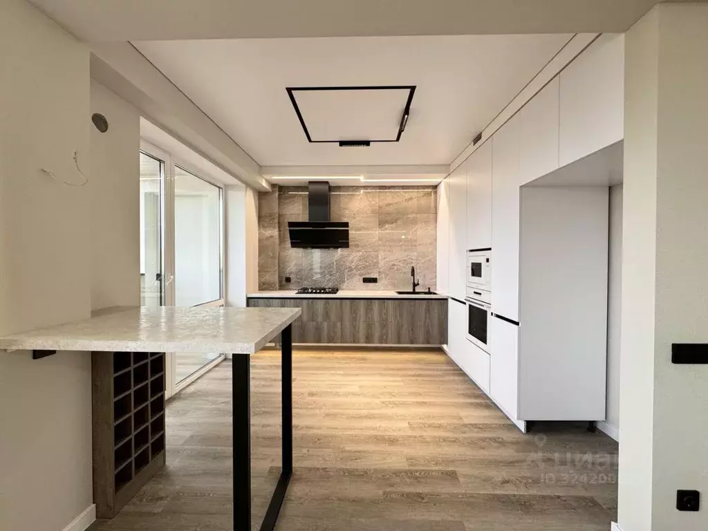 2-к кв. Марий Эл, Йошкар-Ола пл. Революции, 5 (75.0 м) - Фото 1