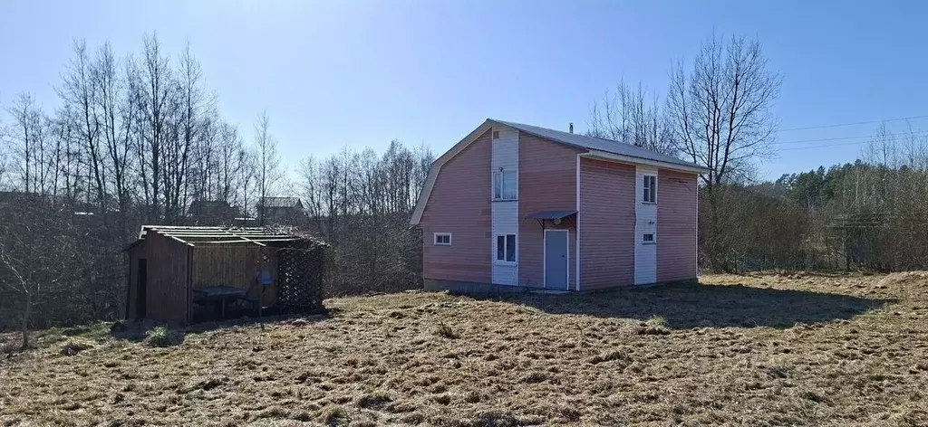 Дом в Ленинградская область, Лужский район, Заклинское с/пос, д. Слапи ... - Фото 1