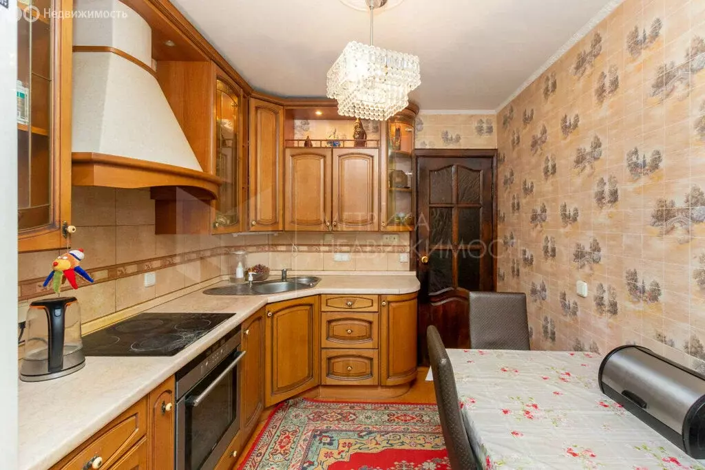 4-комнатная квартира: Тюмень, Депутатская улица, 129 (80 м) - Фото 1