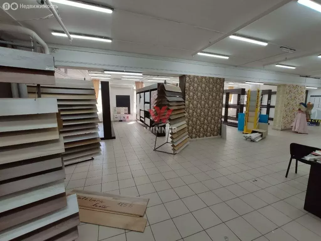 Торговая площадь (600 м) - Фото 1