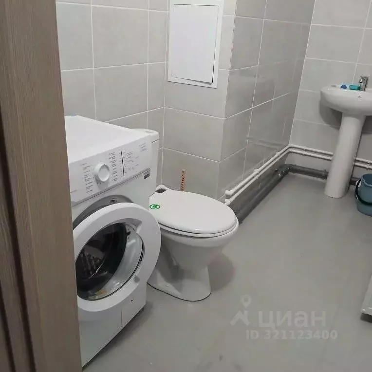 2-к кв. Красноярский край, Красноярск Аральская ул., 45 (50.3 м) - Фото 1