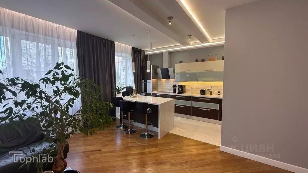 3-к кв. Саратовская область, Саратов Вольская ул., 63/69 (114.0 м) - Фото 2