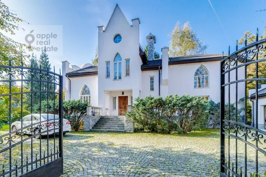 Дом в Московская область, Одинцовский городской округ, с. Жаворонки ... - Фото 1