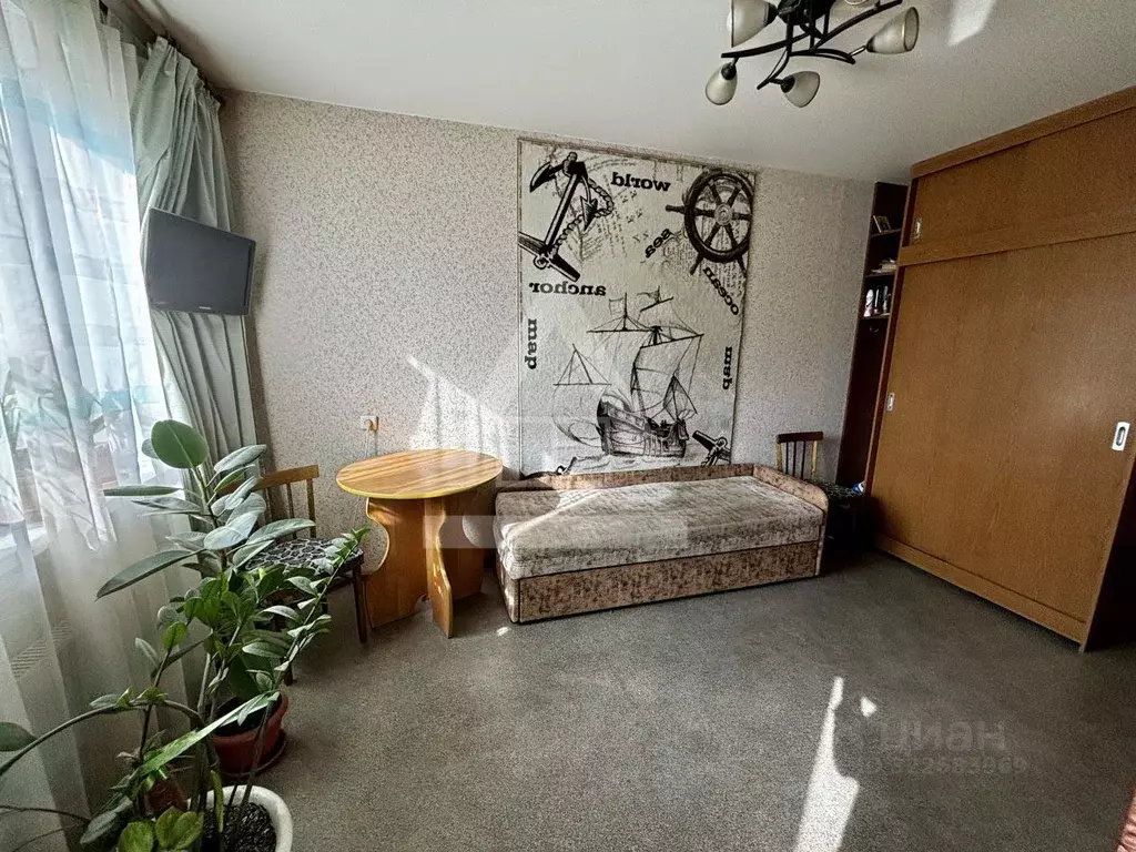 3-к кв. Челябинская область, Челябинск Салютная ул., 4 (56.8 м) - Фото 1