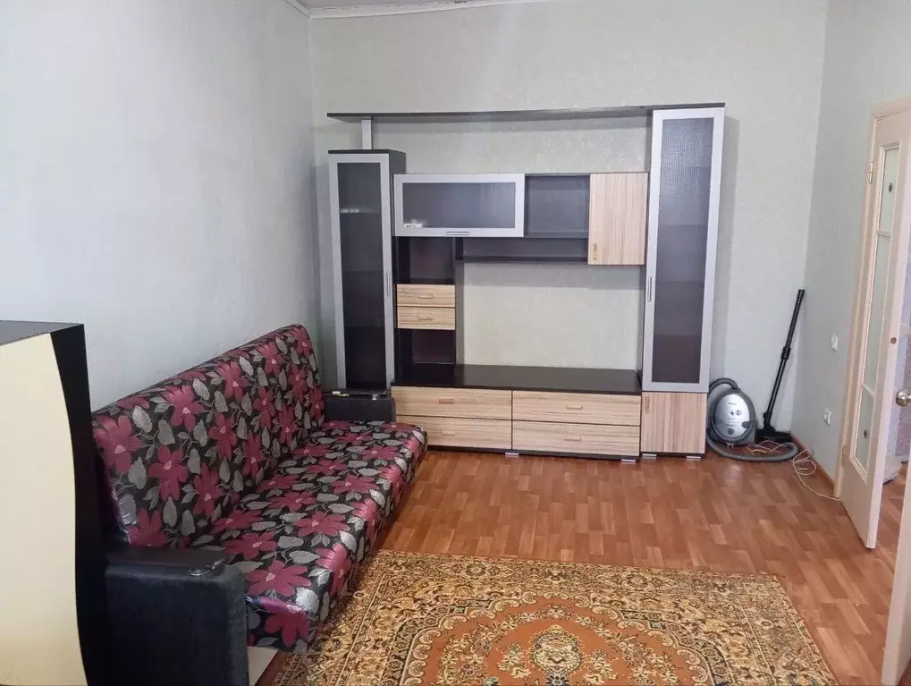 1-к кв. Курская область, Курск просп. Вячеслава Клыкова, 92 (51.0 м) - Фото 1