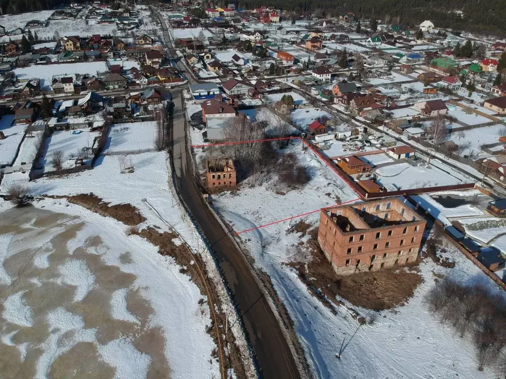 Участок в Свердловская область, Сысертский муниципальный округ, с. ... - Фото 1