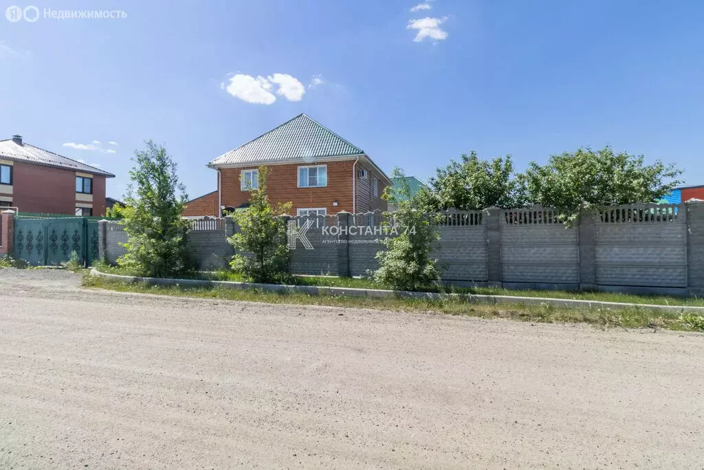 Дом в посёлок Красное Поле, Ромашковая улица, 1 (231.9 м) - Фото 0