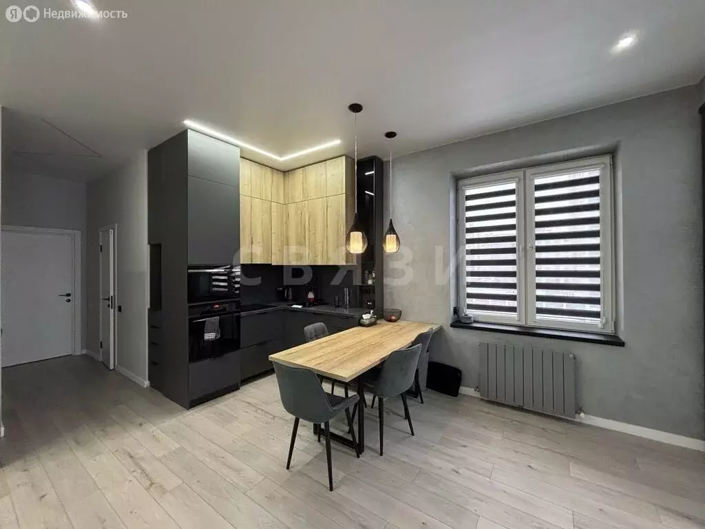 2-комнатная квартира: Тюмень, улица Ю.-Р.Г. Эрвье, 34к1 (77.3 м) - Фото 1