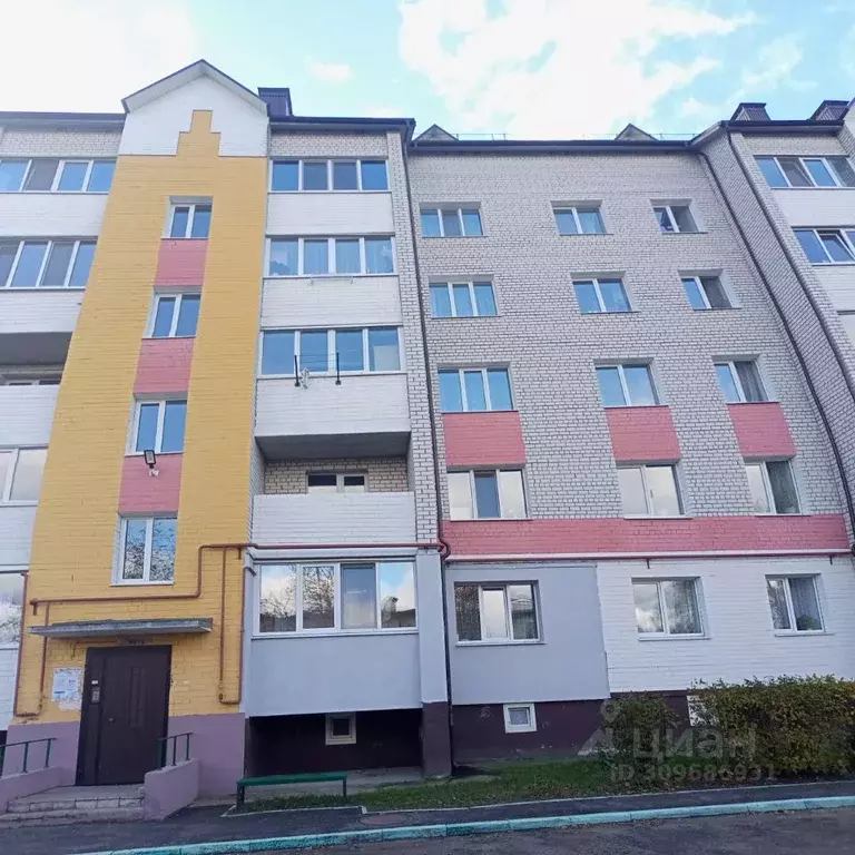 3-к кв. Брянская область, Брянск Народная ул., 8 (70.0 м) - Фото 2