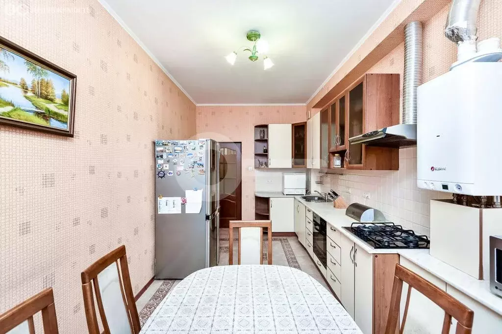 3-комнатная квартира: Казань, улица Сулеймановой, 3 (113.5 м) - Фото 1