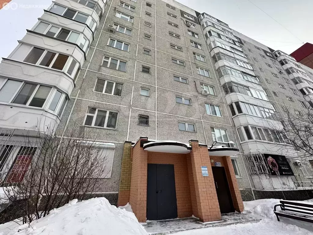 1-комнатная квартира: Тюмень, улица Пермякова, 72 (42 м) - Фото 1