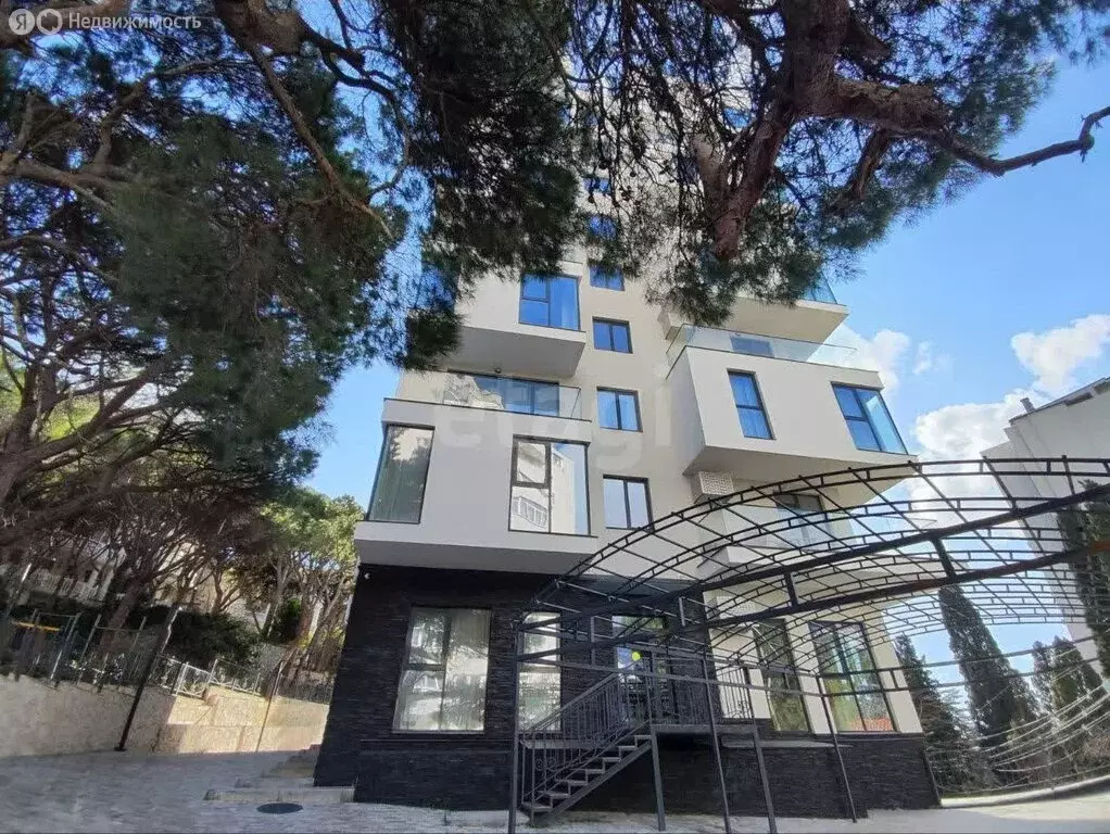 2-комнатная квартира: Ялта, улица Руданского, 49А (91.6 м) - Фото 1