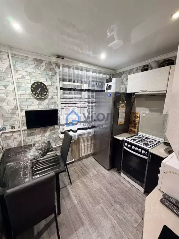 1-к кв. Самарская область, Нефтегорск просп. Победы, 6 (30.0 м) - Фото 1