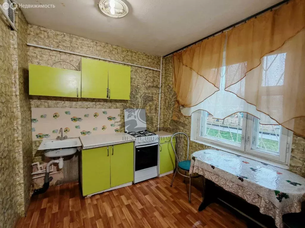 1-комнатная квартира: Гатчина, улица Генерала Кныша, 10 (42.1 м) - Фото 2