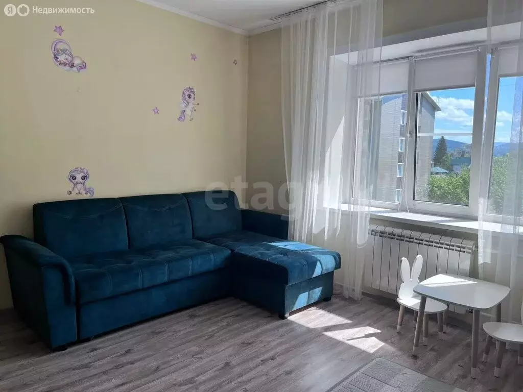 1-комнатная квартира: Горно-Алтайск, улица Петра Сухова, 10 (45.8 м) - Фото 1