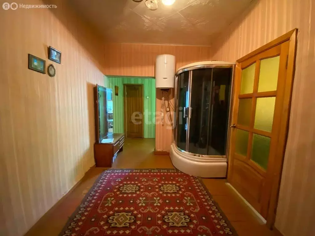3-комнатная квартира: Бийский район, посёлок Ягодный, Центральная ... - Фото 1