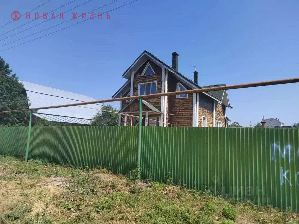 Дом в Самарская область, Ставропольский район, Севрюкаево с/пос, с. ... - Фото 2