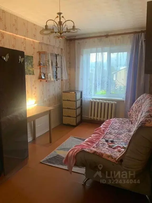 3-к кв. Новгородская область, Парфино пгт ул. Мира, 16 (58.0 м) - Фото 0