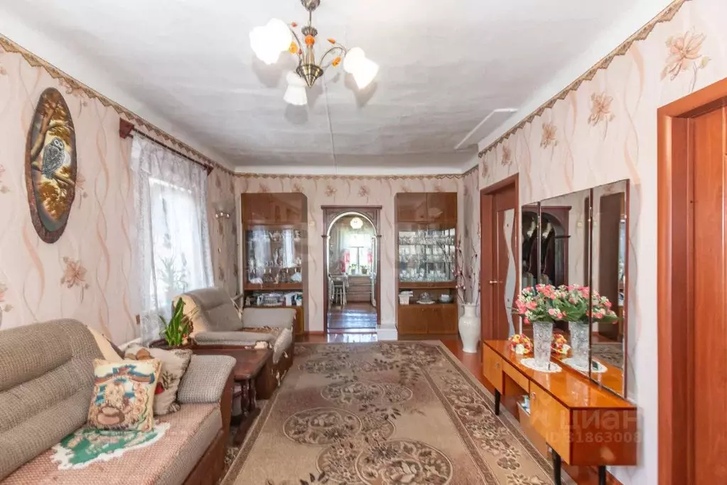 Дом в Омская область, Омск пер. 9-й Новоселовский, 16 (55 м) - Фото 0