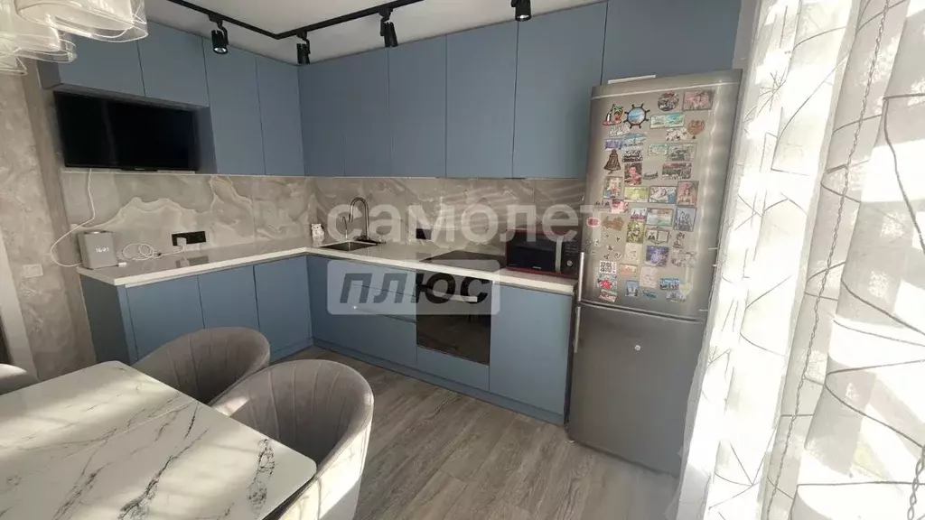 2-к кв. Пензенская область, Пенза ул. Генерала Глазунова, 6 (60.3 м) - Фото 1