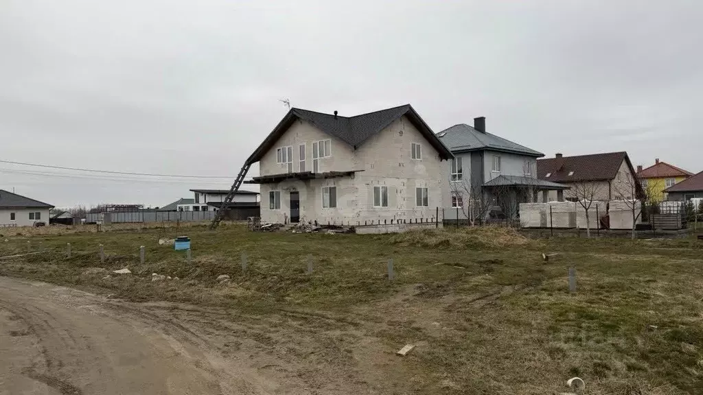 Дом в Калининградская область, Гурьевский муниципальный округ, пос. ... - Фото 1