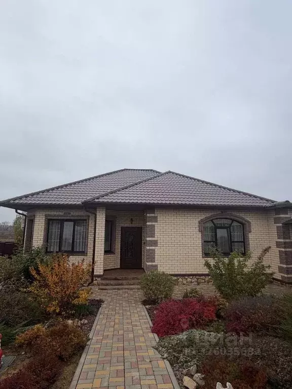 Дом в Белгородская область, Белгородский район, Дубовское с/пос, пос. ... - Фото 1