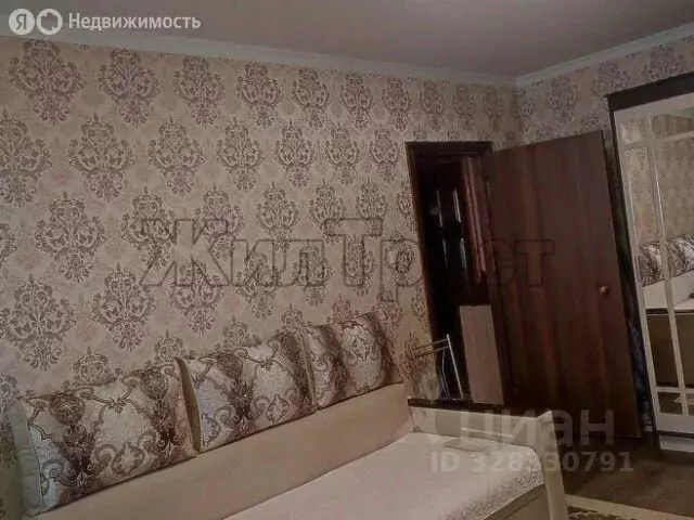 1-комнатная квартира: Белгород, улица Есенина, 48 (35 м) - Фото 2