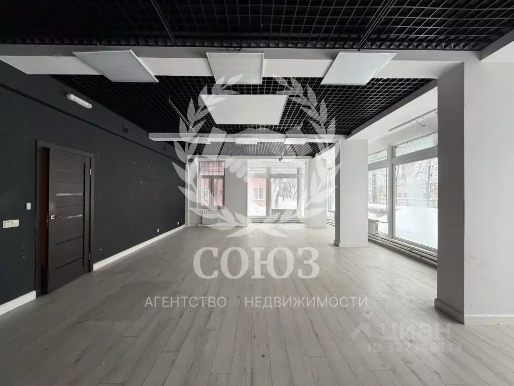 Помещение свободного назначения в Калужская область, Калуга ул. ... - Фото 1