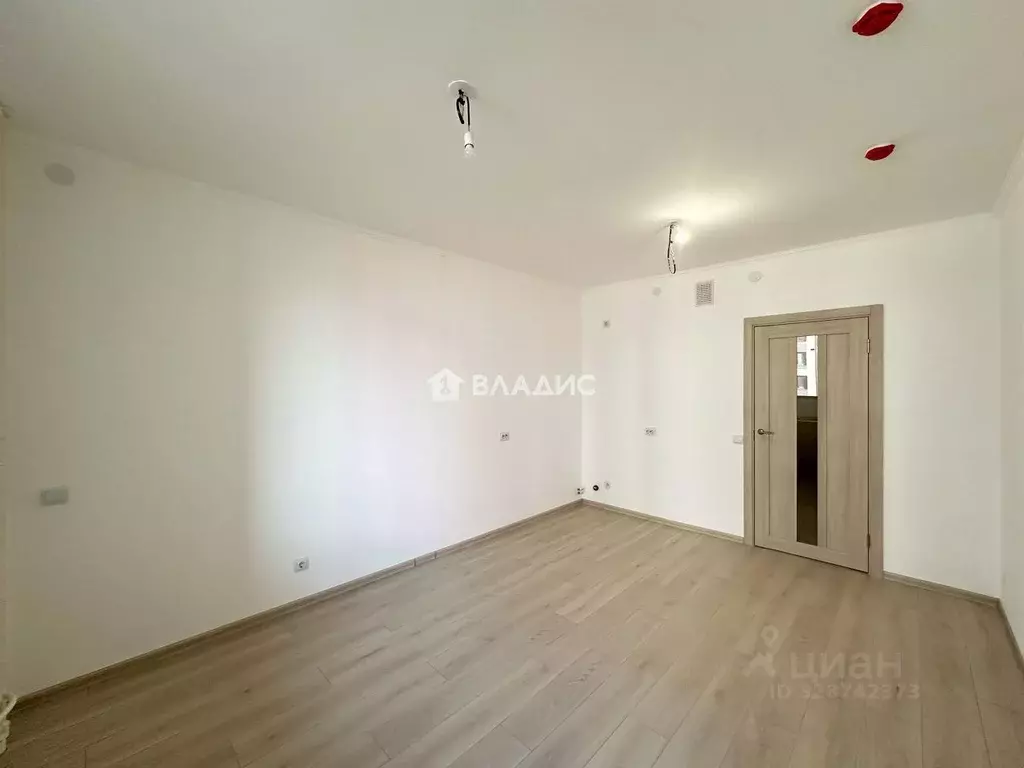 Студия Ленинградская область, Мурино Всеволожский район, ул. ... - Фото 1