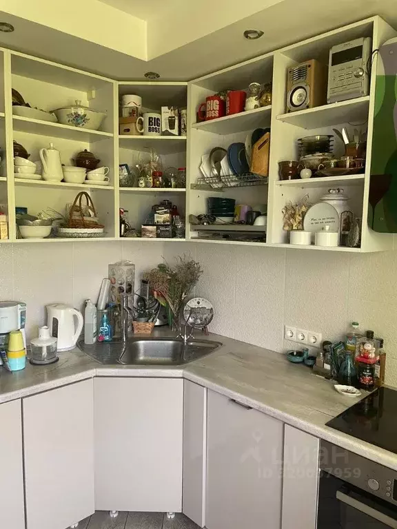 3-к кв. Челябинская область, Челябинск ул. Машиностроителей, 10 (61.6 ... - Фото 0