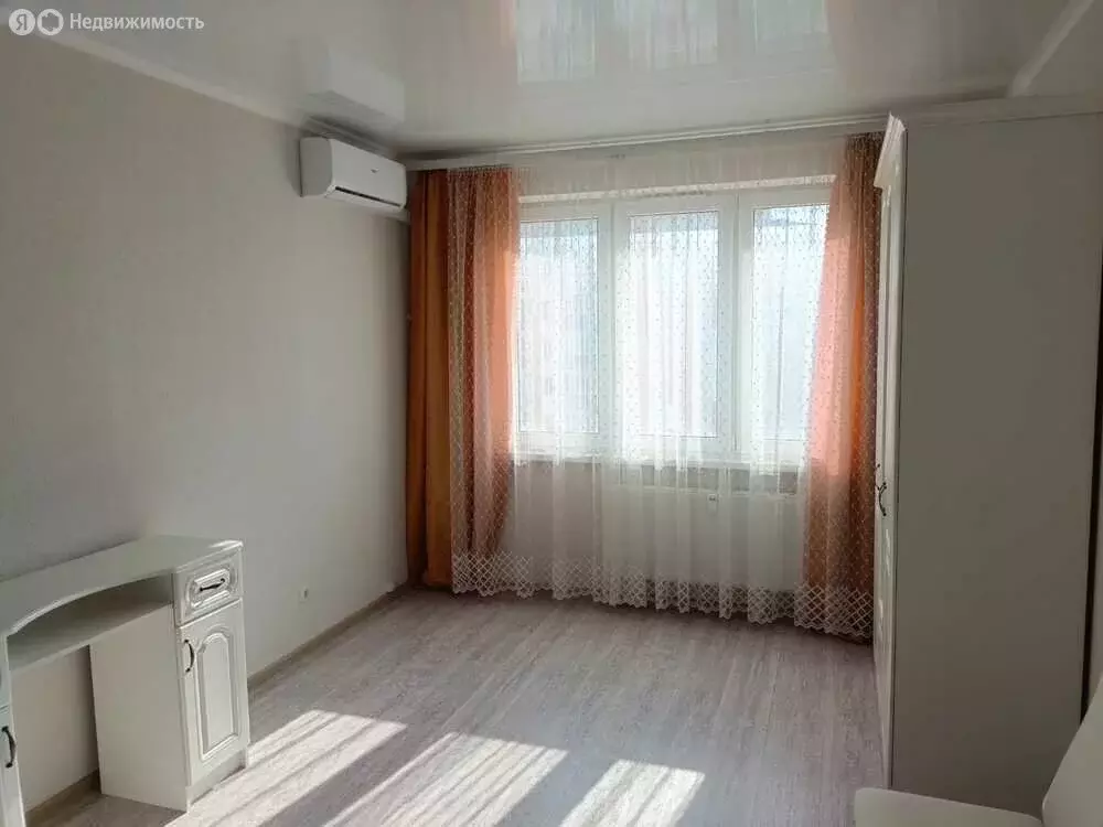 1-комнатная квартира: Анапа, улица Адмирала Пустошкина, 22с1 (40 м) - Фото 1