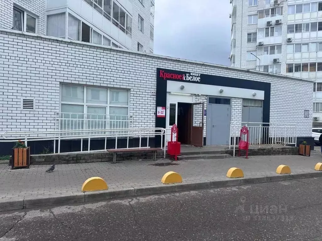 Помещение свободного назначения в Татарстан, Набережные Челны просп. ... - Фото 1