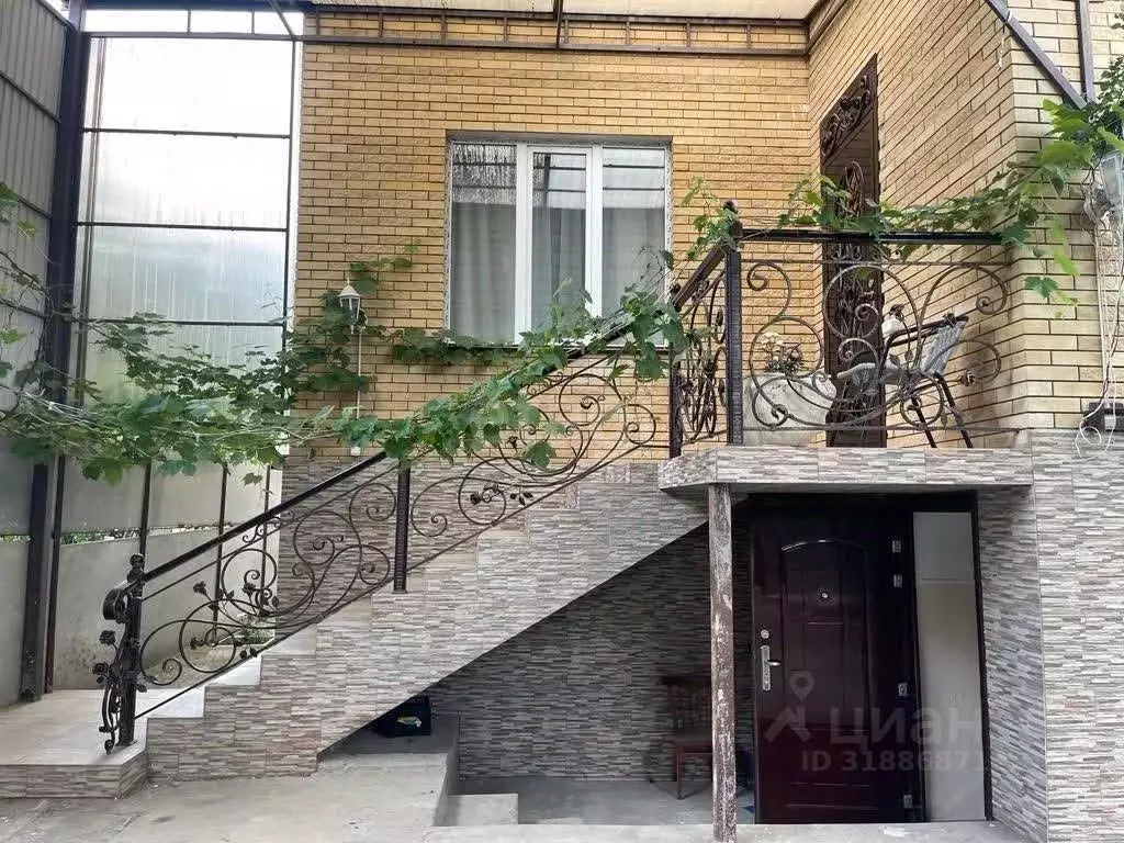 Дом в Ставропольский край, Минераловодский муниципальный округ, пос. ... - Фото 1