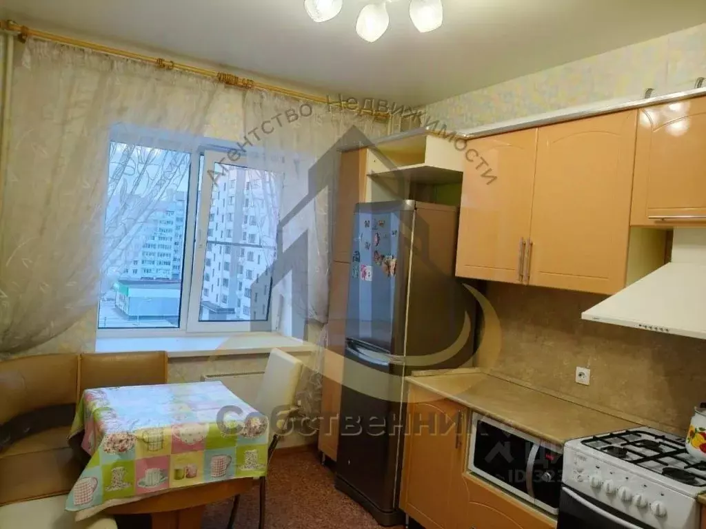 2-к кв. Белгородская область, Губкин Севастопольская ул., 107 (54.0 м) - Фото 2