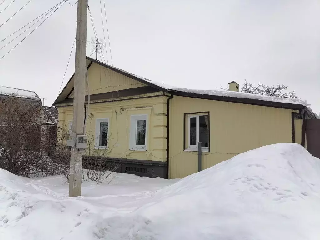 Дом в Саратовская область, Энгельс ул. Пугачева, 19 (102 м) - Фото 1