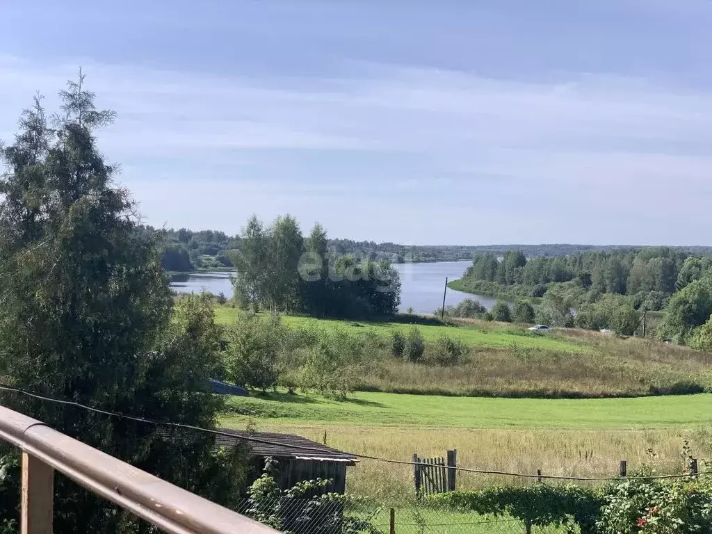 Дом в Новгородская область, Новгородский район, Савинское с/пос, д. ... - Фото 1