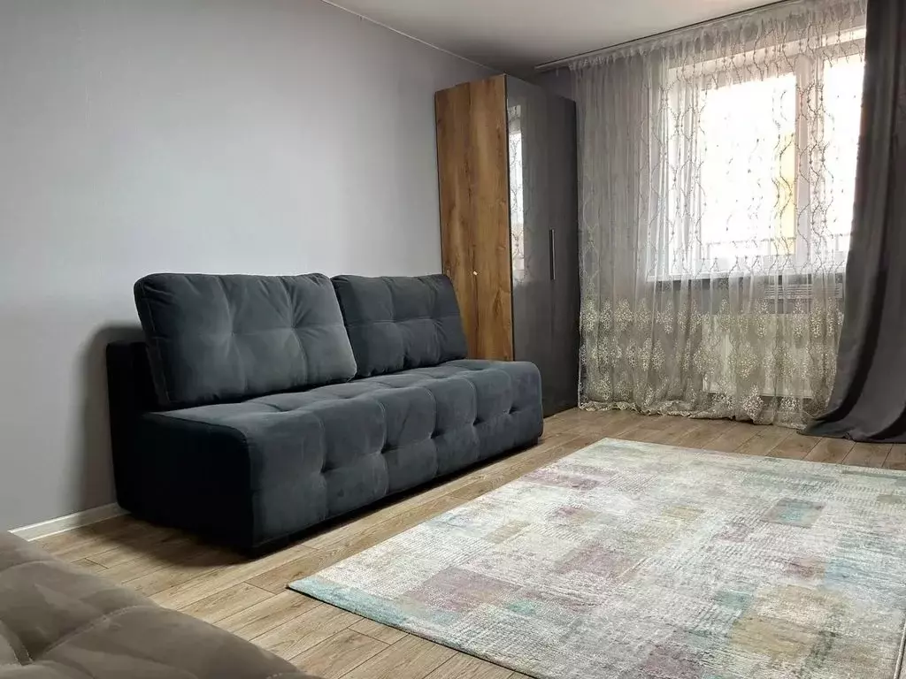 2-к кв. Иркутская область, Тулун Угольщиков мкр, 60 (45.0 м) - Фото 1