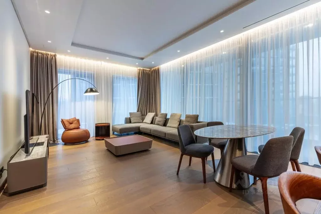 4-к кв. Москва Мосфильмовская ул., 1к8 (144.2 м) - Фото 1